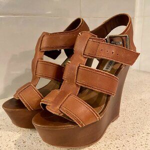 Brown Steve Madden Wedges - size 6